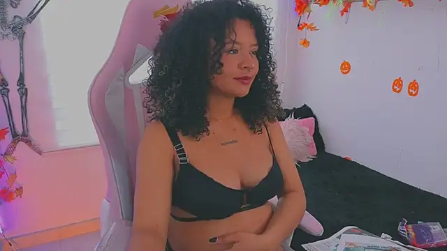 keyla roberts777 online show from October 2025 07:57:02 PM