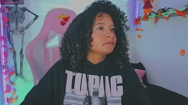 keyla roberts777 online show from October 2025 05:56:01 PM