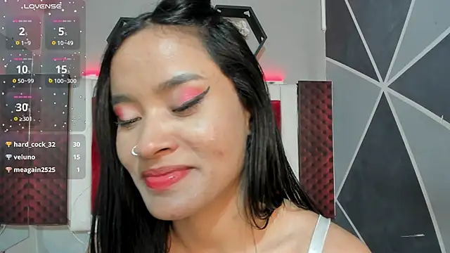 Karoll014 online show from February 2025 06:12:01 PM