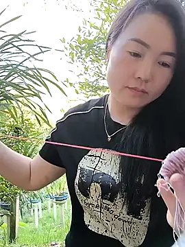 Snapshot of Sweetlove_77 chatting on October 2025 08:56:02 AM Sweetlove 77 online show from October 2025 08:56:02 AM