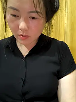 Snapshot of Sweetlove_77 chatting on October 2025 01:41:01 PM Sweetlove 77 online show from October 2025 01:41:01 PM