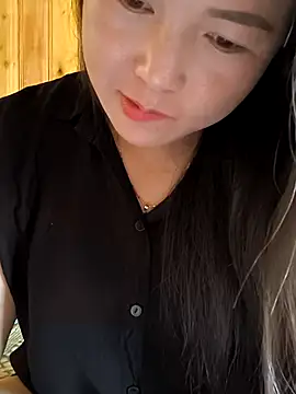 Snapshot of Sweetlove_77 chatting on October 2025 01:04:02 AM Sweetlove 77 online show from October 2025 01:04:02 AM