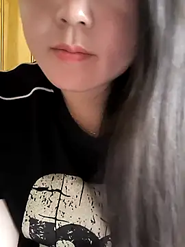 Snapshot of Sweetlove_77 chatting on October 2025 03:17:01 AM Sweetlove 77 online show from October 2025 03:17:01 AM