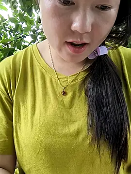 Snapshot of Sweetlove_77 chatting on October 2025 02:23:02 AM Sweetlove 77 online show from October 2025 02:23:02 AM