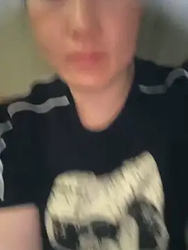 Snapshot of Sweetlove_77 chatting on October 2025 01:56:01 PM Sweetlove 77 online show from October 2025 01:56:01 PM