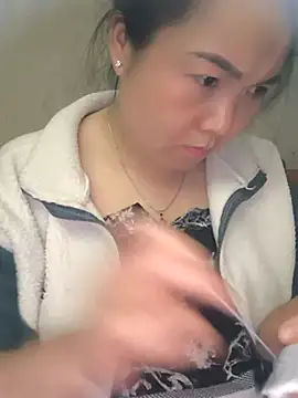 Snapshot of Sweetlove_77 chatting on November 2025 01:56:02 PM Sweetlove 77 online show from November 2025 01:56:02 PM