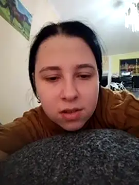 Snapshot of Gussie_Bridie chatting on October 2025 04:35:02 AM Gussie Bridie online show from October 2025 04:35:02 AM