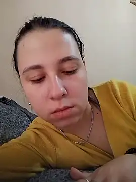 Snapshot of Gussie_Bridie chatting on October 2025 05:26:02 AM Gussie Bridie online show from October 2025 05:26:02 AM