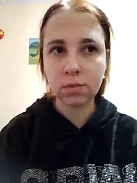 Snapshot of Gussie_Bridie chatting on November 2025 08:36:02 AM Gussie Bridie online show from November 2025 08:36:02 AM