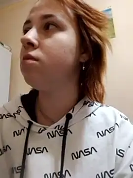 Snapshot of Gussie_Bridie chatting on November 2025 09:19:02 AM Gussie Bridie online show from November 2025 09:19:02 AM