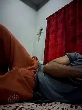 Snapshot of hairy_gun chatting on December 2024 06:31:02 AM hairy gun online show from December 2024 06:31:02 AM