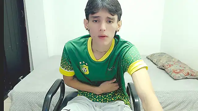 Curtis Jones online show from January 2025 04:50:02 PM