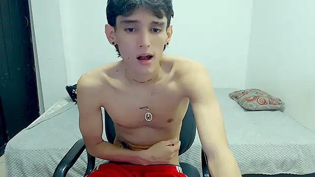 Curtis Jones online show from January 2025 05:44:02 PM