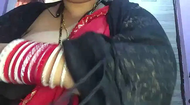 Snapshot of Desi_bhabhiii chatting on January 2025 09:08:01 AM Desi bhabhiii online show from January 2025 09:08:01 AM