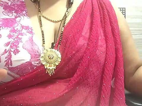 Snapshot of Desi_bhabhiii chatting on February 2025 09:17:02 AM Desi bhabhiii online show from February 2025 09:17:02 AM