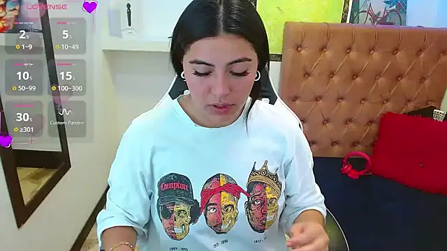 Snapshot of _luna_torres chatting on November 2025 01:25:02 PM luna torres online show from November 2025 01:25:02 PM