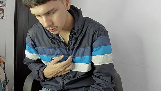 Snapshot of SonSett chatting on November 2025 12:06:01 PM SonSett online show from November 2025 12:06:01 PM