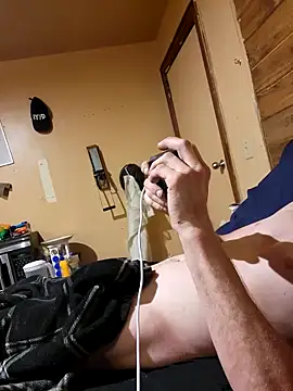 Snapshot of BigDDave6979 chatting on March 2025 06:43:02 AM BigDDave6979 online show from March 2025 06:43:02 AM