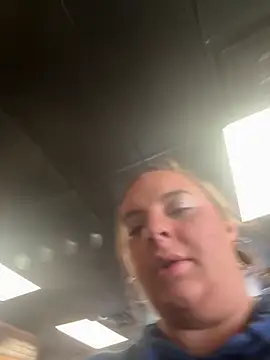 Snapshot of lairarose chatting on October 2025 04:14:02 PM lairarose online show from October 2025 04:14:02 PM