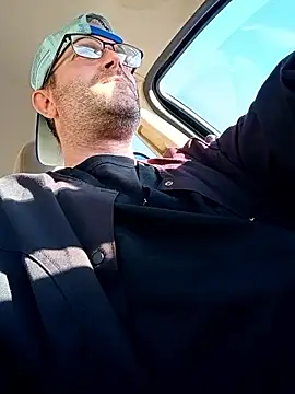 Snapshot of crazycam619 chatting on November 2025 10:43:01 PM crazycam619 online show from November 2025 10:43:01 PM