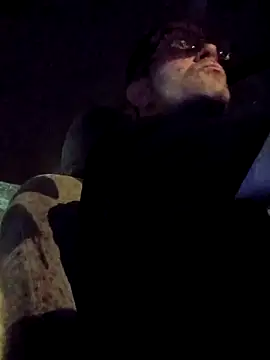 Snapshot of crazycam619 chatting on November 2025 02:22:01 AM crazycam619 online show from November 2025 02:22:01 AM