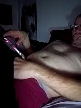 Snapshot of crazycam619 chatting on November 2025 04:23:02 AM crazycam619 online show from November 2025 04:23:02 AM