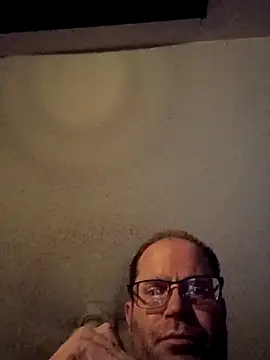 Snapshot of crazycam619 chatting on December 2025 12:25:01 PM crazycam619 online show from December 2025 12:25:01 PM