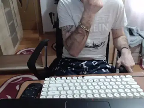 uncutguy01 online show from March 2025 11:08:02 AM