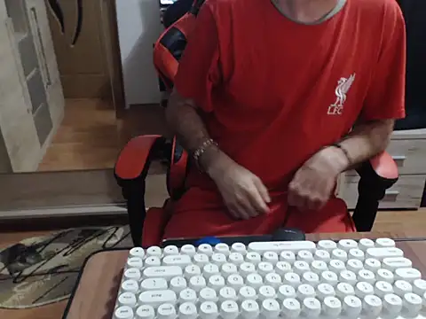 Snapshot of uncutguy01 chatting on September 2025 03:54:01 AM uncutguy01 online show from September 2025 03:54:01 AM