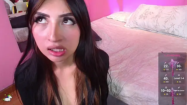 Snapshot of Nicolette_ks_ chatting on December 2024 04:11:01 PM Nicolette ks online show from December 2024 04:11:01 PM