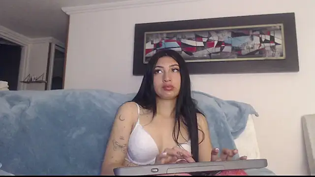 Snapshot of Nicolette_ks_ chatting on September 2025 04:58:01 AM Nicolette ks online show from September 2025 04:58:01 AM