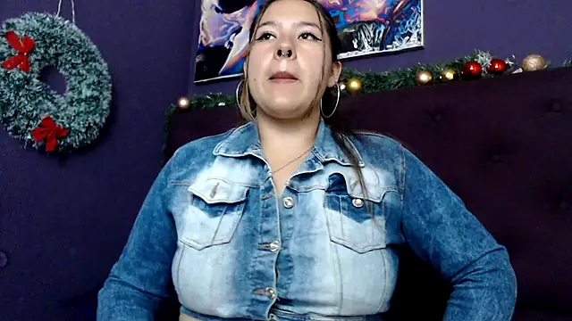 LinaBrowm online show from December 2024 11:14:02 PM