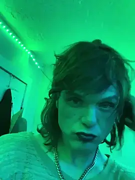 Snapshot of sum1betterthanmost chatting on November 2025 09:41:01 AM sum1betterthanmost online show from November 2025 09:41:01 AM