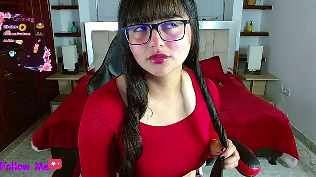 scarlleth  online show from March 2025 12:14:02 PM