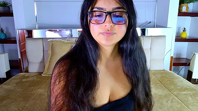 scarlleth  online show from October 2025 12:02:02 PM