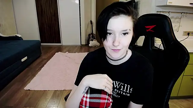 Kira Bakker online show from February 2025 10:32:01 PM