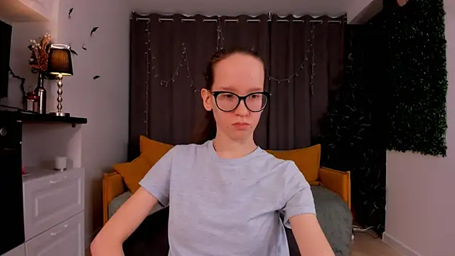BettyBrowni online show from January 2025 07:06:01 PM