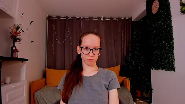 BettyBrowni online show from January 2025 07:18:01 PM