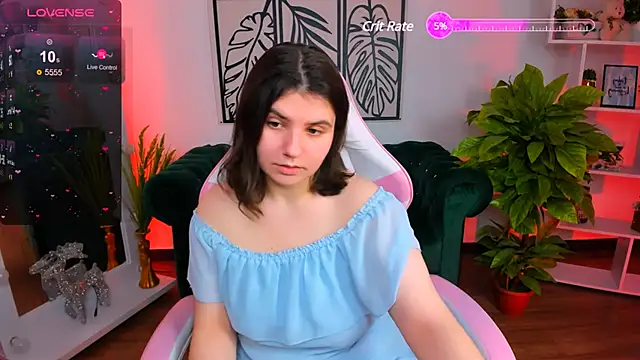 Viola  Shy online show from January 2025 09:32:02 PM