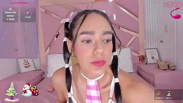 EmmyCruzZ online show from December 2024 04:56:01 AM