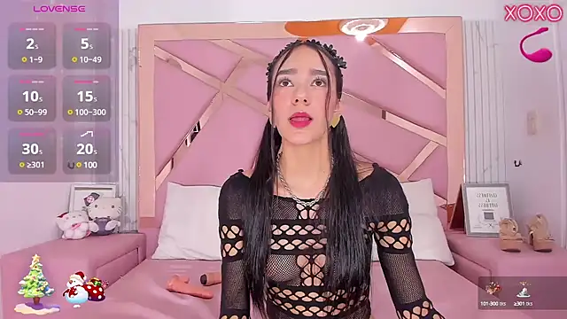 EmmyCruzZ online show from December 2024 07:12:01 AM