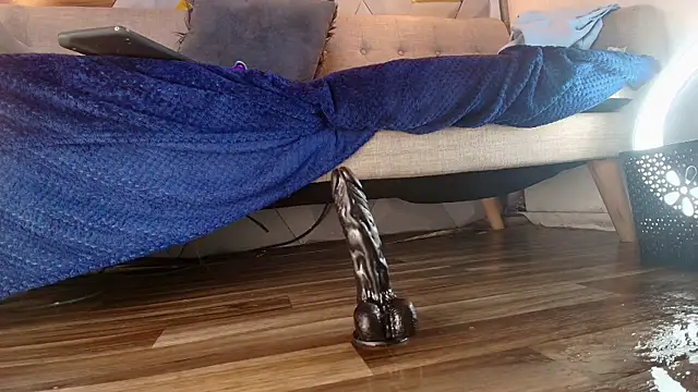 Snapshot of sarah_banks1 chatting on March 2025 10:11:01 PM sarah banks1 online show from March 2025 10:11:01 PM