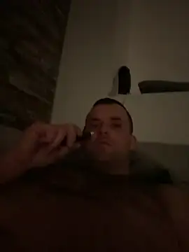 Snapshot of MateoKimiBi chatting on February 2025 03:52:02 AM MateoKimiBi online show from February 2025 03:52:02 AM