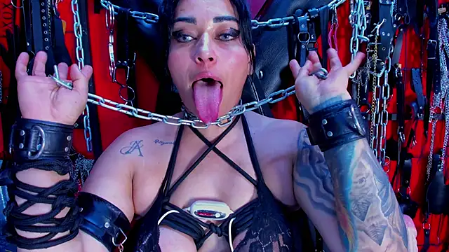 sadistic aradia online show from February 2025 03:29:01 AM