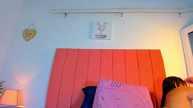 valen rose0 online show from October 2025 12:13:02 PM