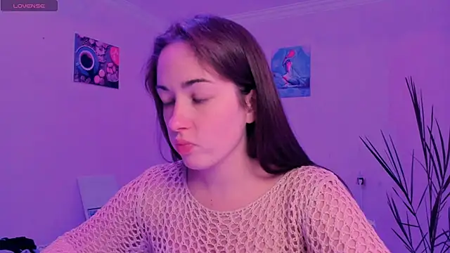 Snapshot of cClandesTina chatting on September 2025 06:46:01 PM cClandesTina online show from September 2025 06:46:01 PM