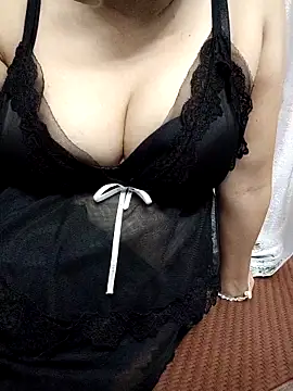 Snapshot of Haralushiaaa chatting on October 2025 08:20:01 AM Haralushiaaa online show from October 2025 08:20:01 AM