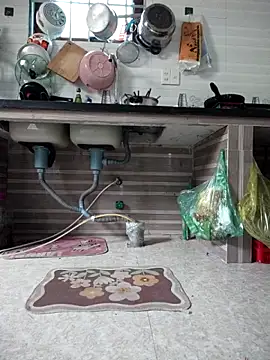 Snapshot of Haralushiaaa chatting on October 2025 03:21:02 AM Haralushiaaa online show from October 2025 03:21:02 AM