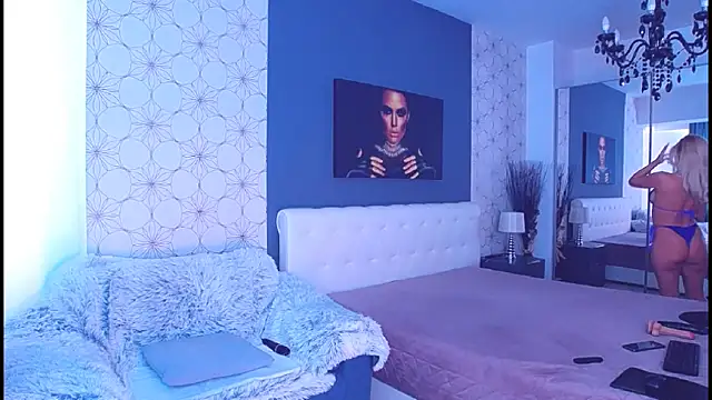 Snapshot of MaryMatiss chatting on October 2025 07:33:01 AM MaryMatiss online show from October 2025 07:33:01 AM