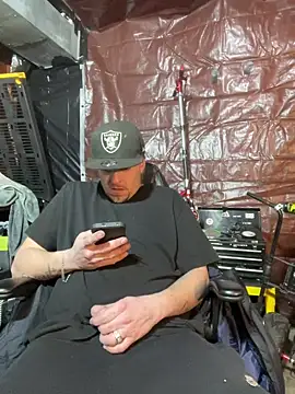 joeycbigcock online show from January 2025 03:09:01 AM